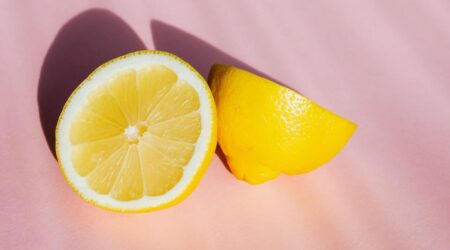 How to Clean Microwave with Lemon