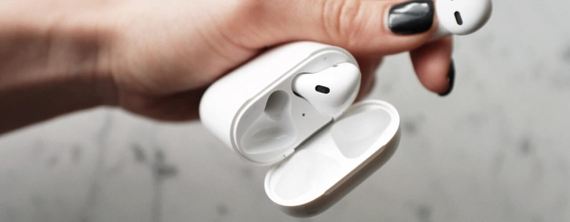 How To Clean Inside Of Airpods Case