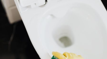​​How to Clean Stubborn Stains in Toilet Bowl